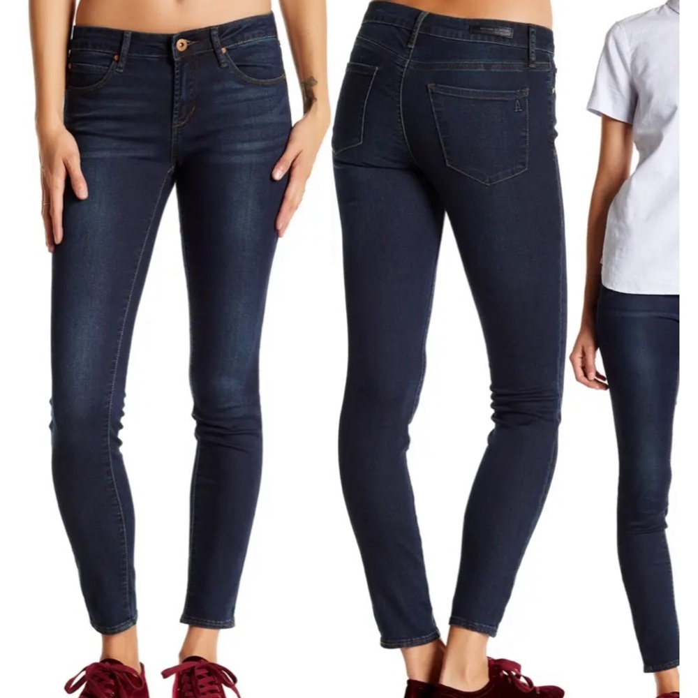 Articles of Society Sarah wash faded stretch denim jeans Size 26